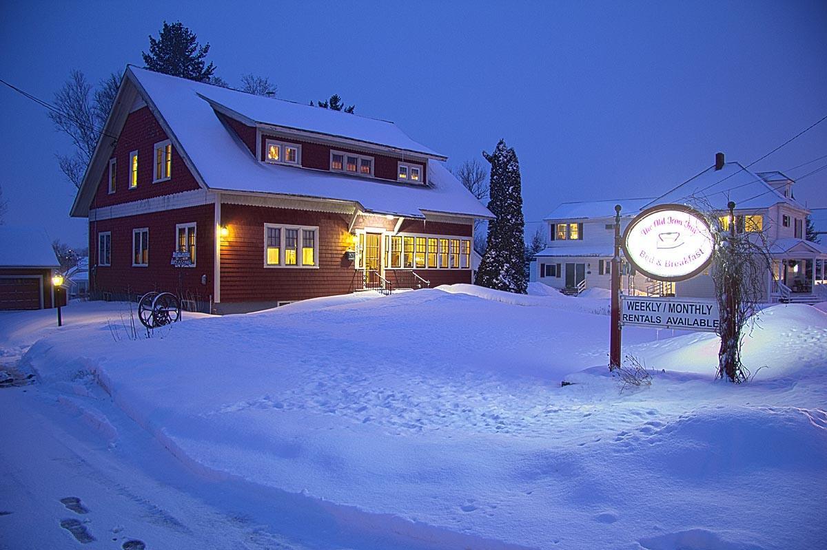 Old Iron Inn Bed And Breakfast Caribou Εξωτερικό φωτογραφία